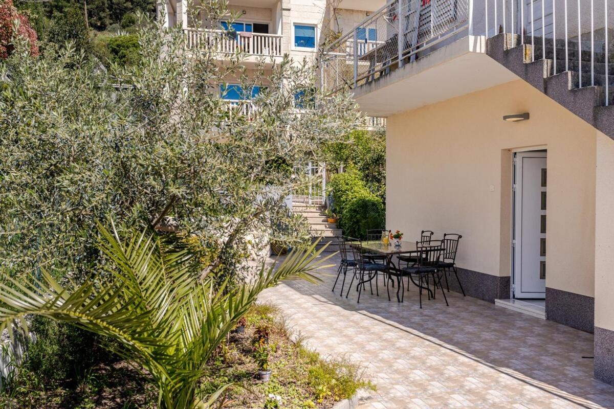 Apartment LU - Bed and Breakfast Split