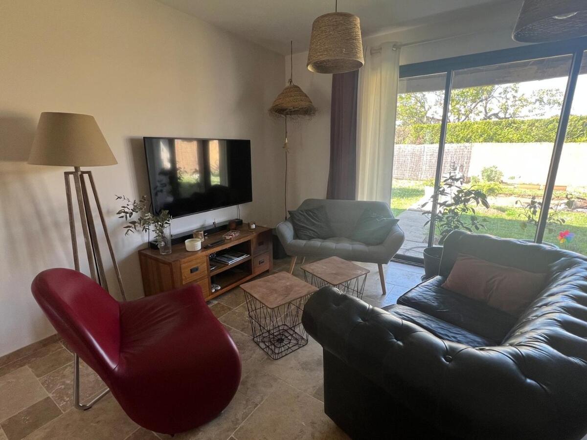 Hippa, Cozy House, Wi-Fi - Bed and Breakfast La Jarne