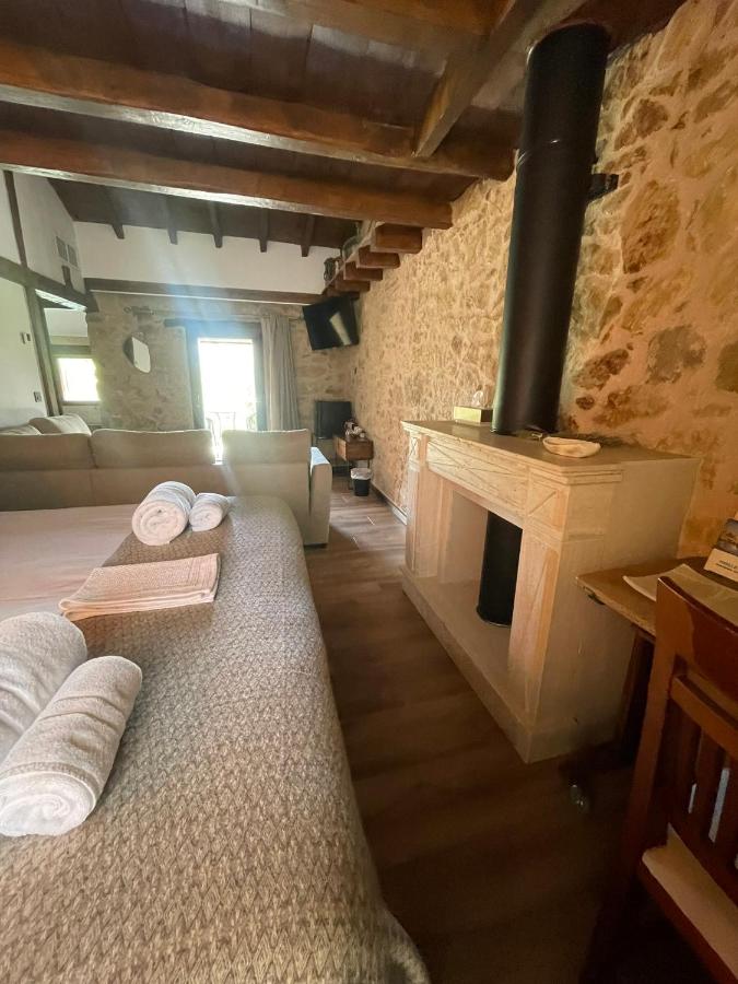 Deluxe Tweepersoonskamer met 1 of 2 Bedden en Uitzicht op de Bergen