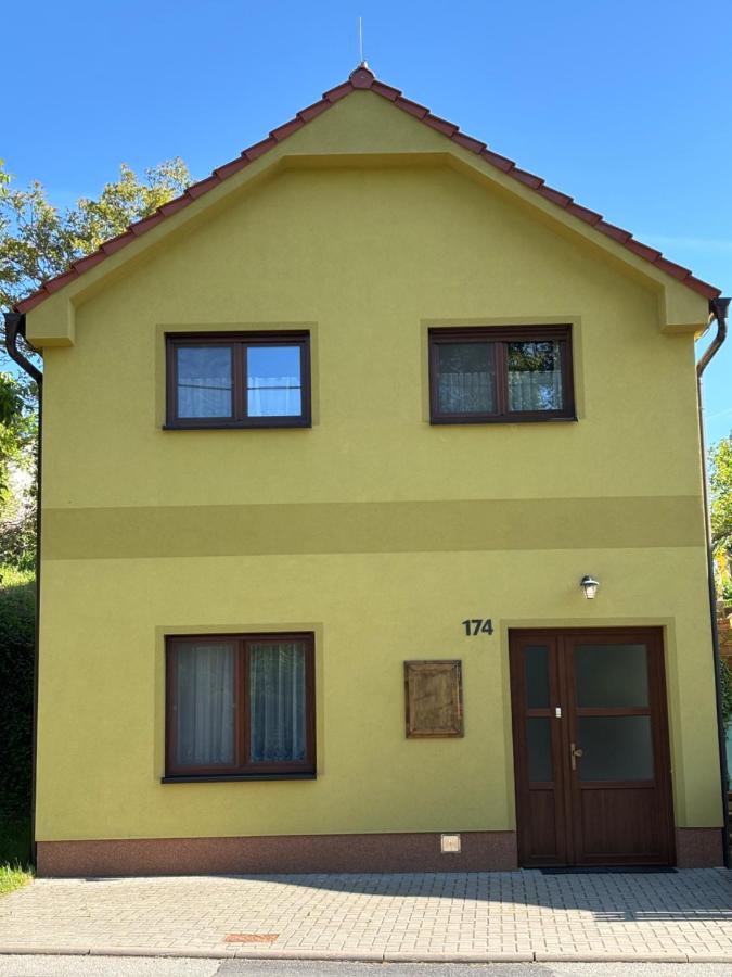 Vinný sklep s apartmány u Kvěchů - Ferienwohnung Bavory