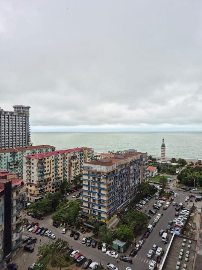 Zura's apartments Batumi - B&B Batumi