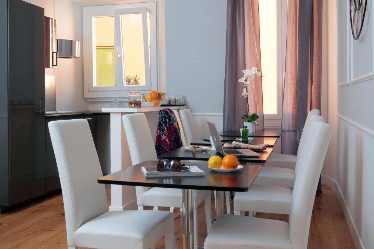 Habitación Triple Deluxe con baño privado