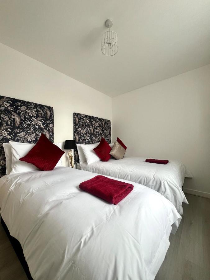 Welsh Getaway Apartment 2 - Town Centre - Ferienwohnung Dowlais