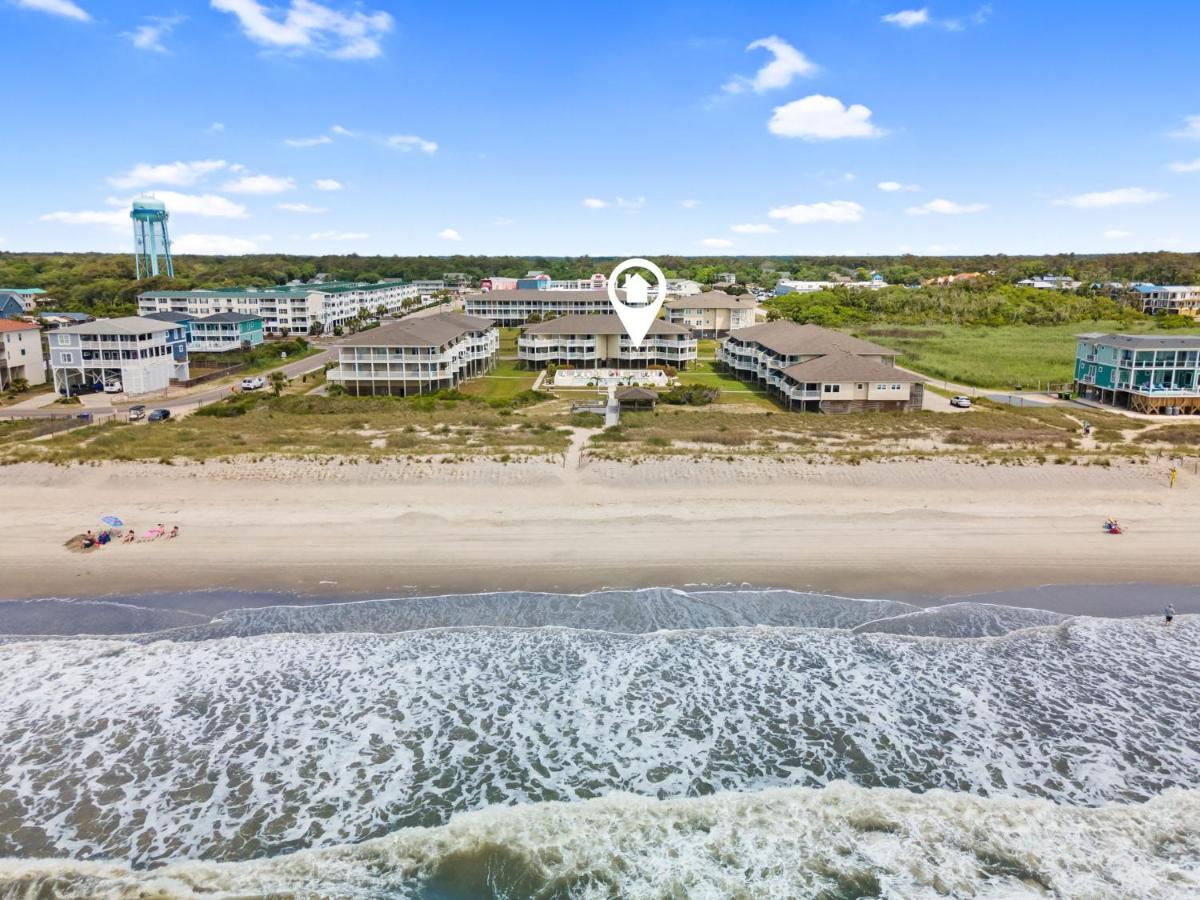 Southern Shores Oak Island Oceanfront with Pool Villa - Chambres d’hôtes Oak Island
