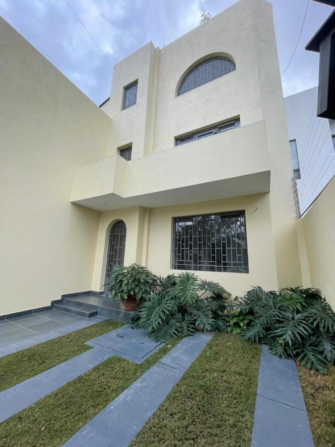 Apartamento completo planta baja Colonia Moderna - Bed and Breakfast