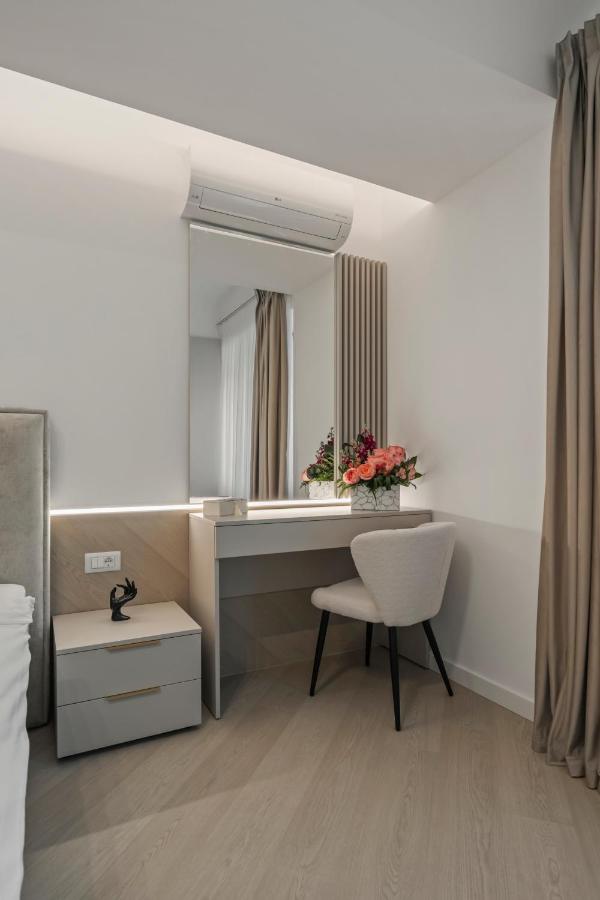 Two-Bedroom Deluxe Apartment