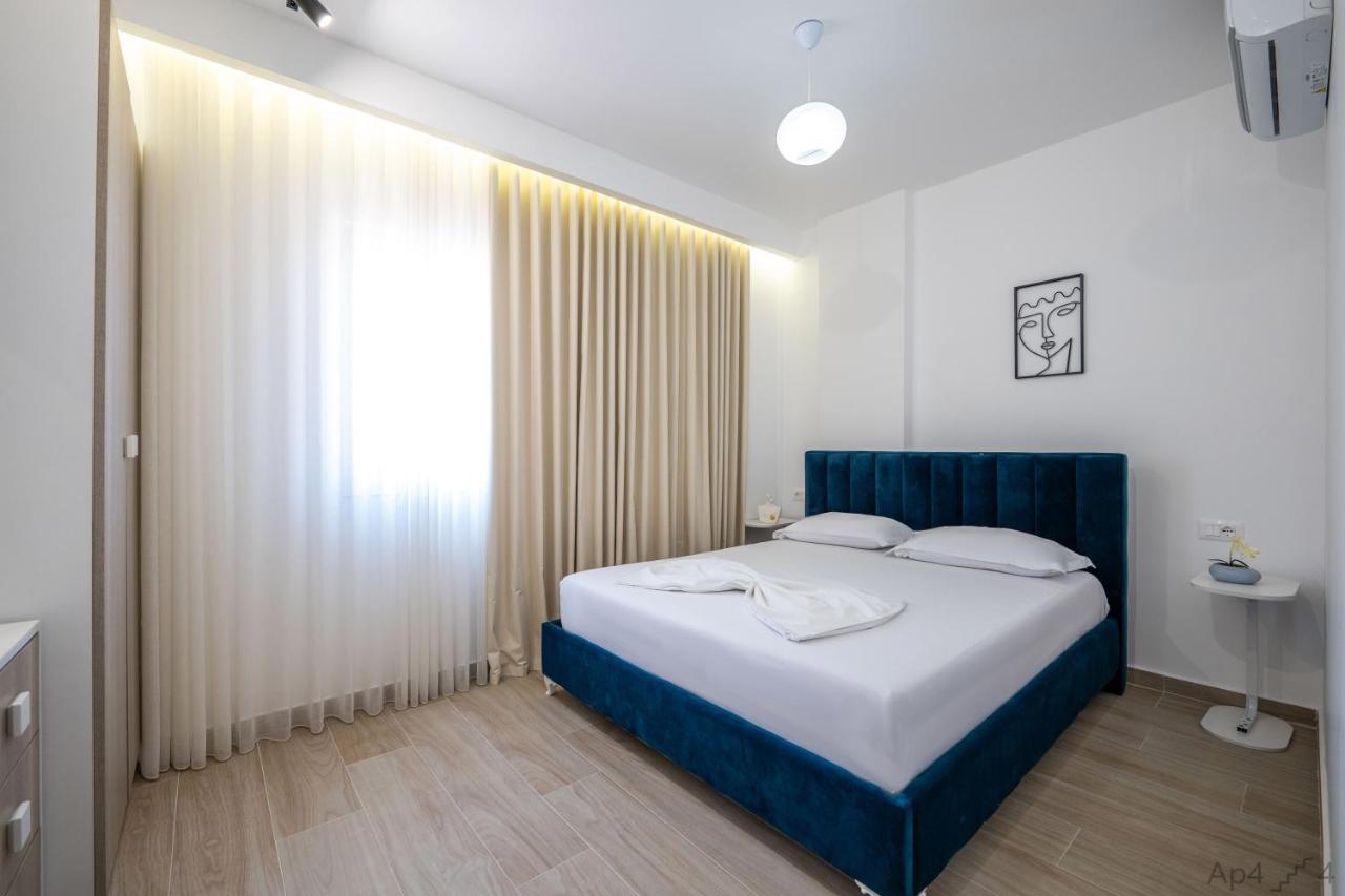 One-Bedroom Apartment with City View