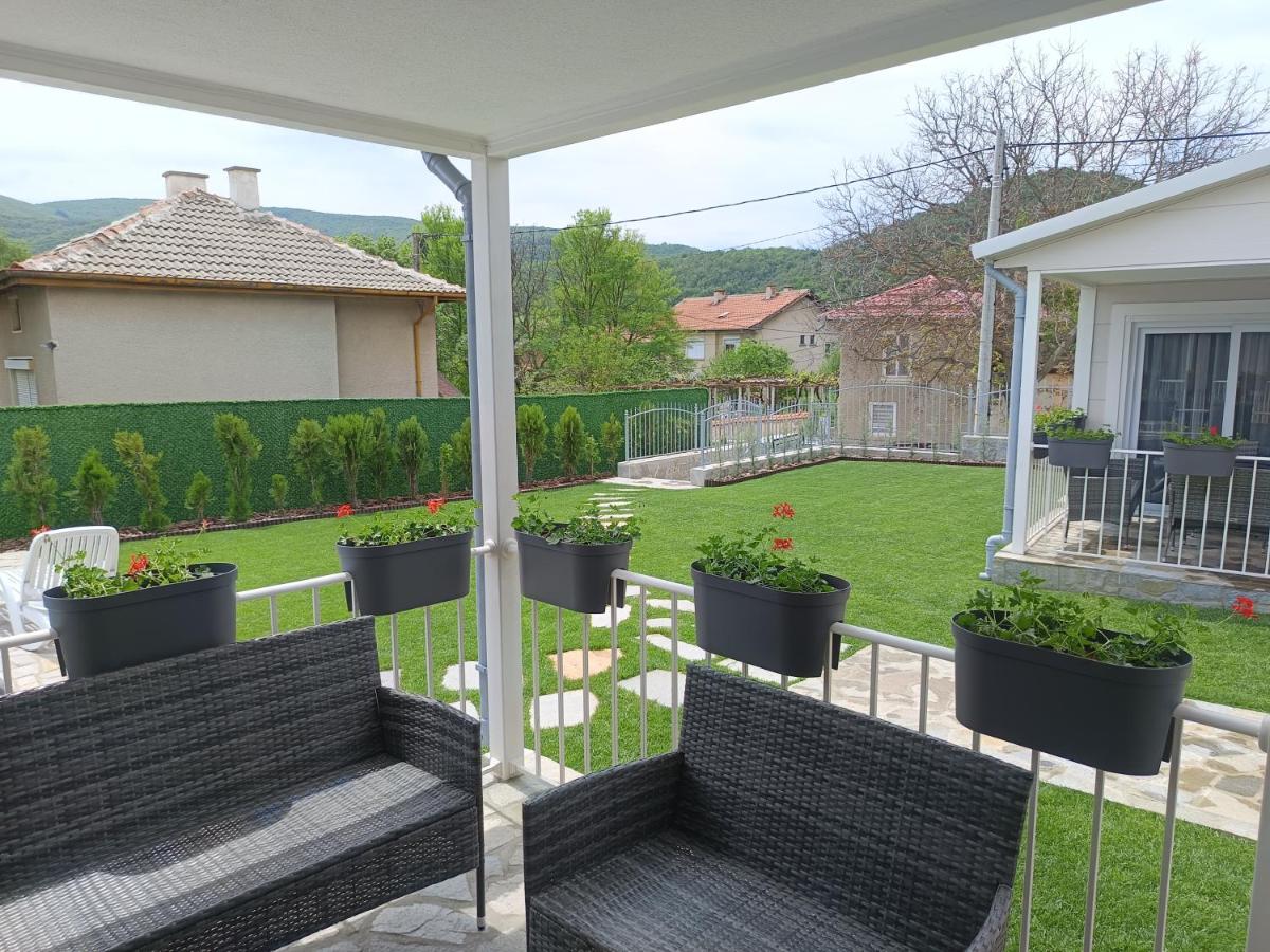 Къщи за гости "Ямира" - Ferienwohnung Banya