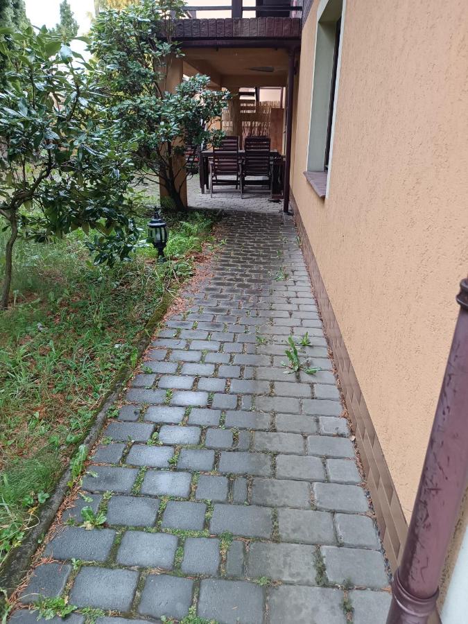 Agroturystyka Rudy Kocur Różana 24 Jaroszowice - B&B
