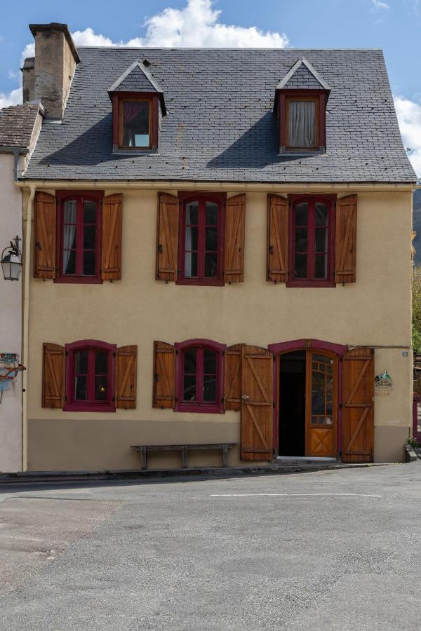 La Petite Maison des Montagnes - Bed and Breakfast