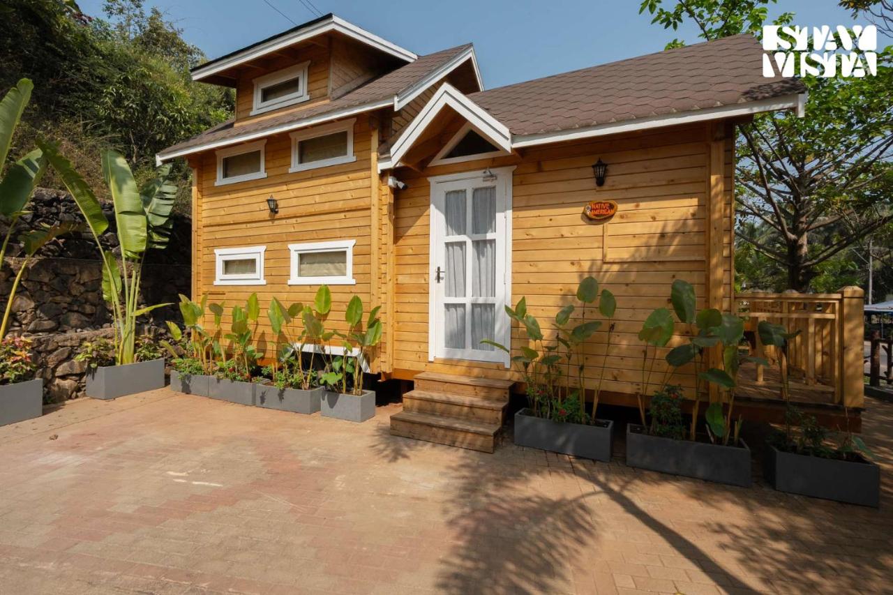 StayVista at Woodhouse Story with Pool, WiFi, AC - Ferienwohnung Morjim
