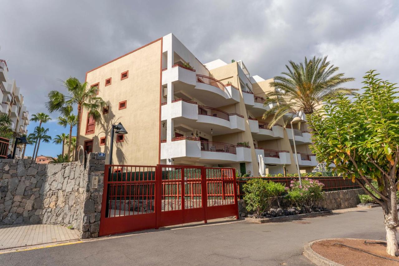 Luma Ocean View Balcony - Bed and Breakfast Palm-Mar