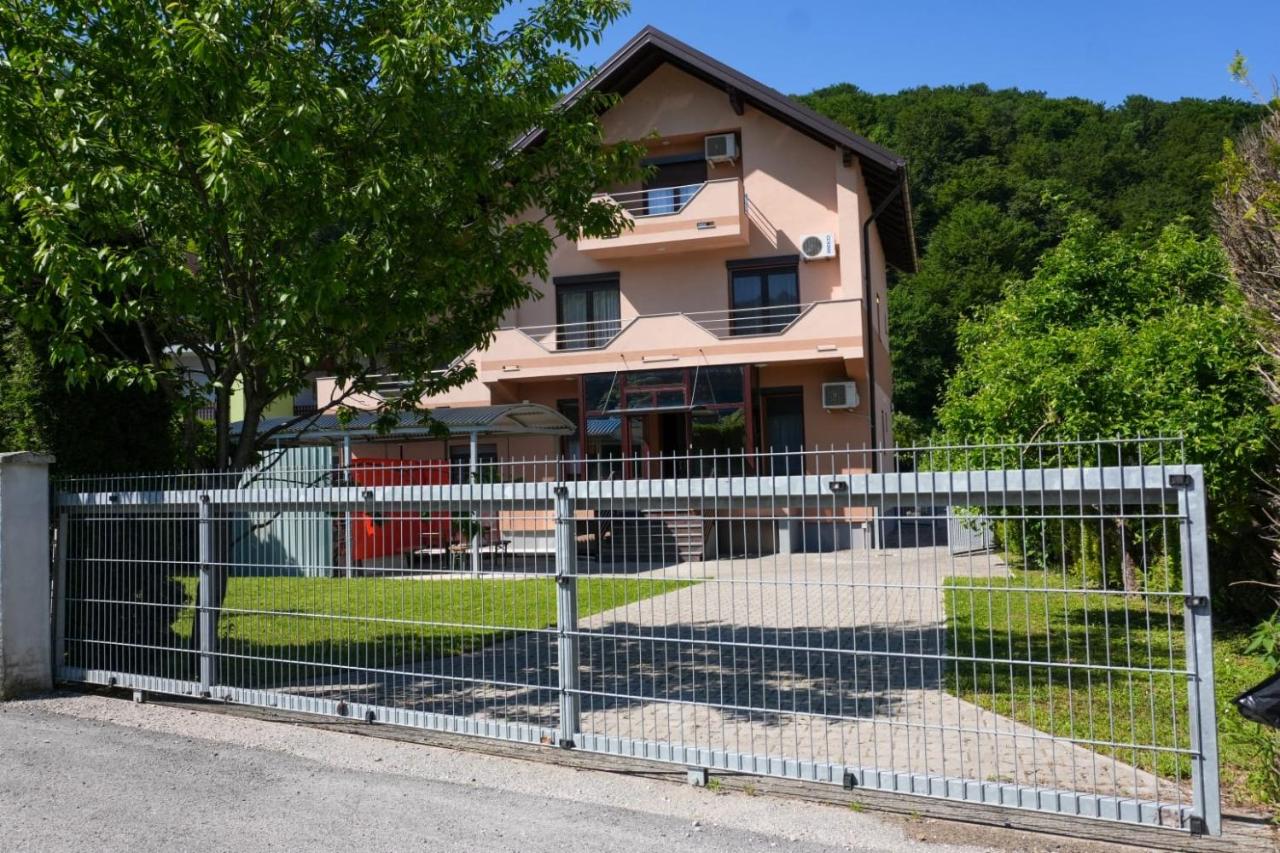 Villa Plavno - B&B