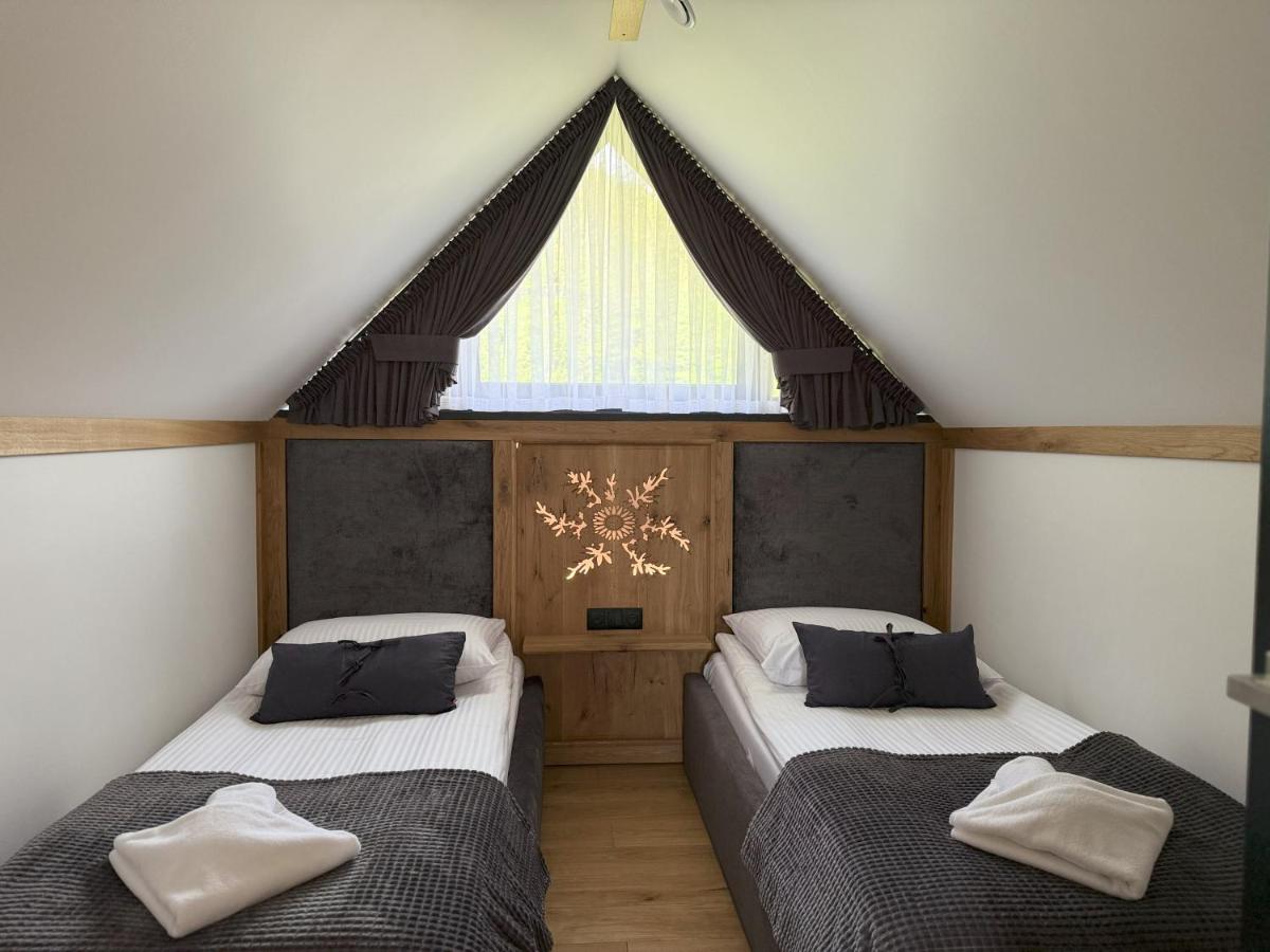 Two-Bedroom Deluxe Apartment