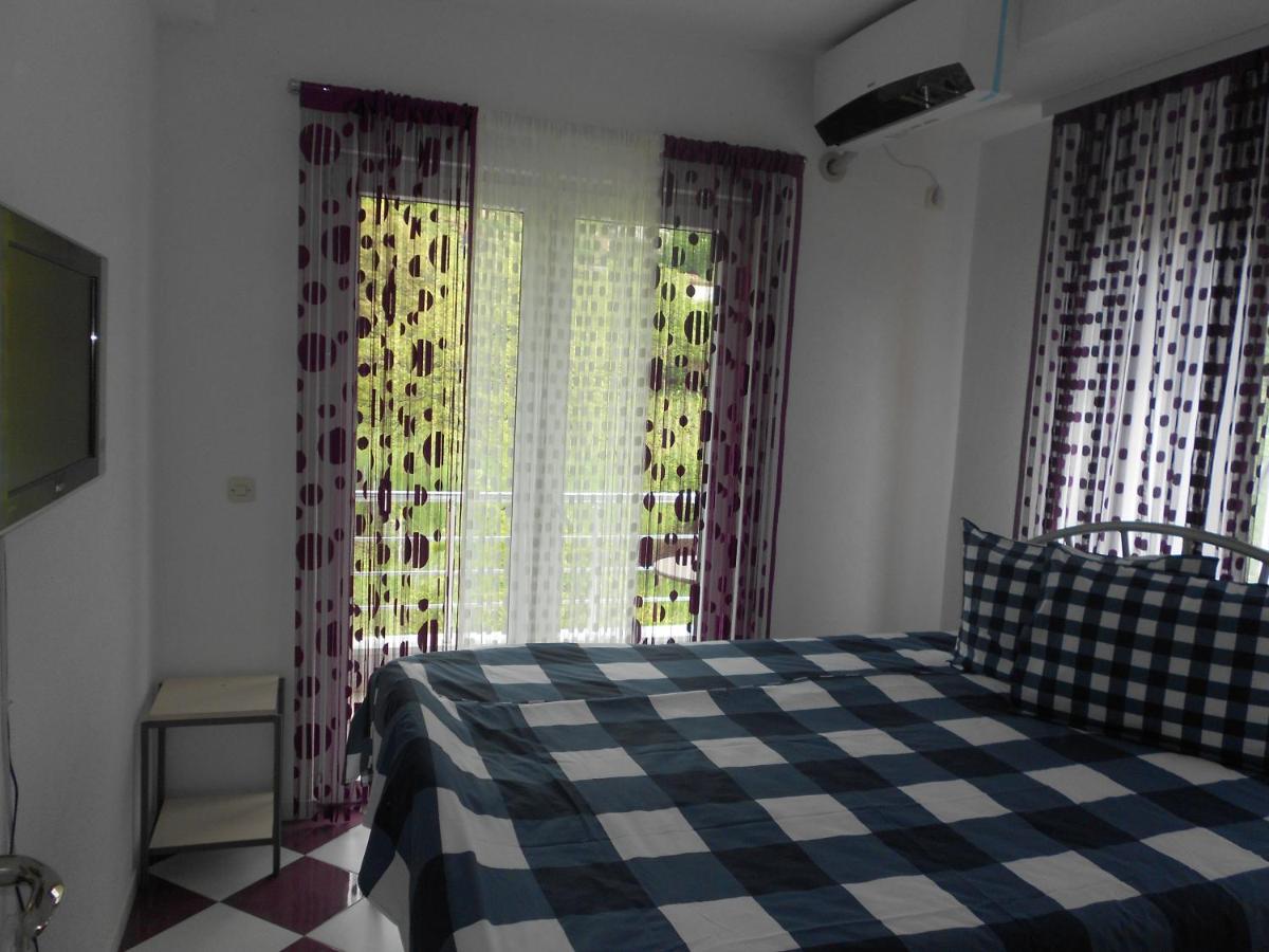 Studio with Balcony and Mountain view  (3 Adults) 
