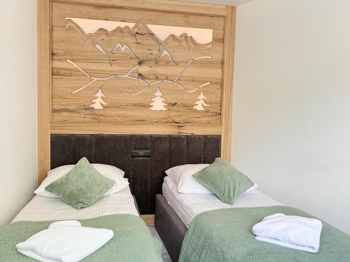 Two-Bedroom Deluxe Apartment with Balcony