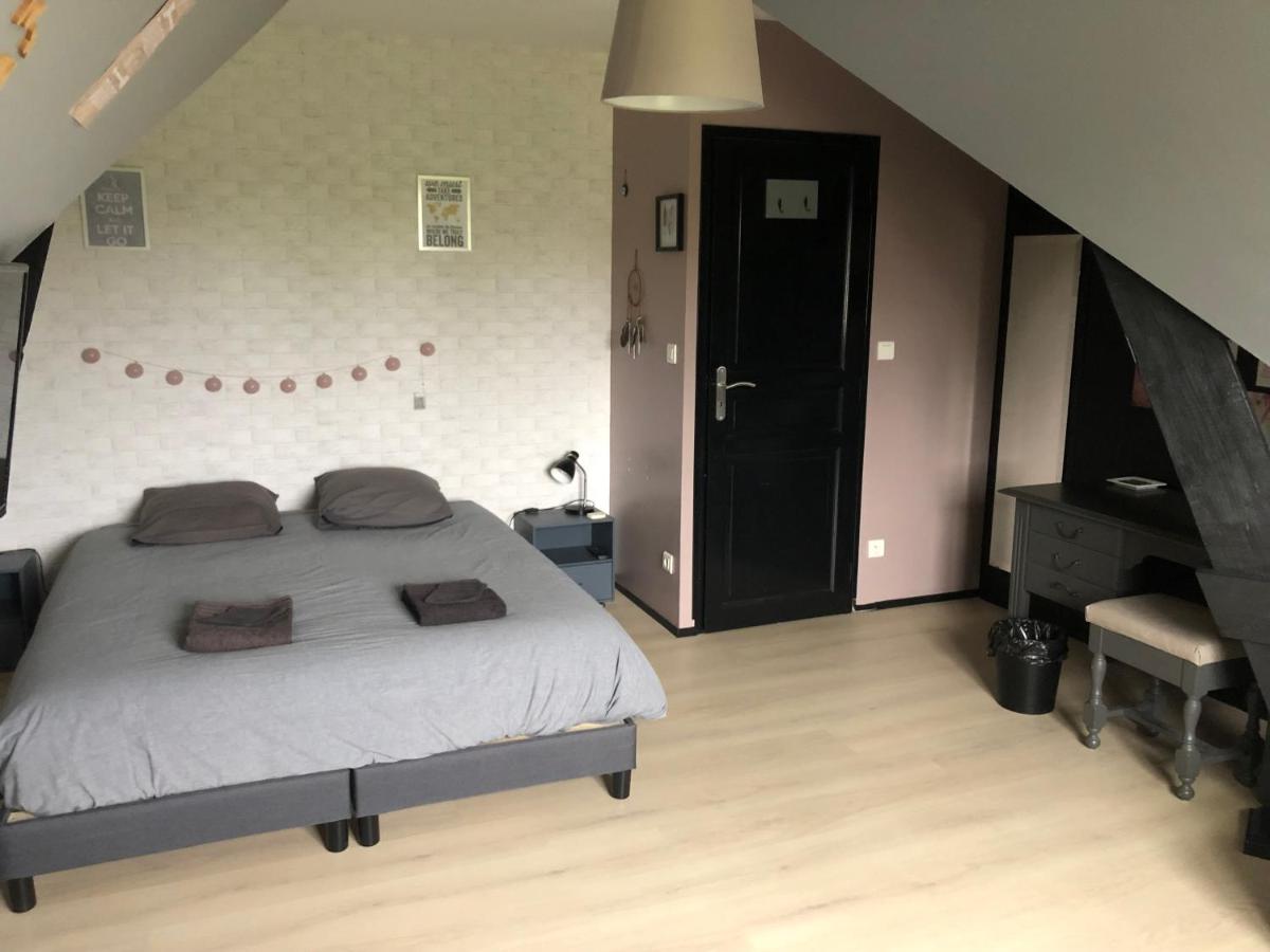 Quadruple Room with Shared Bathroom