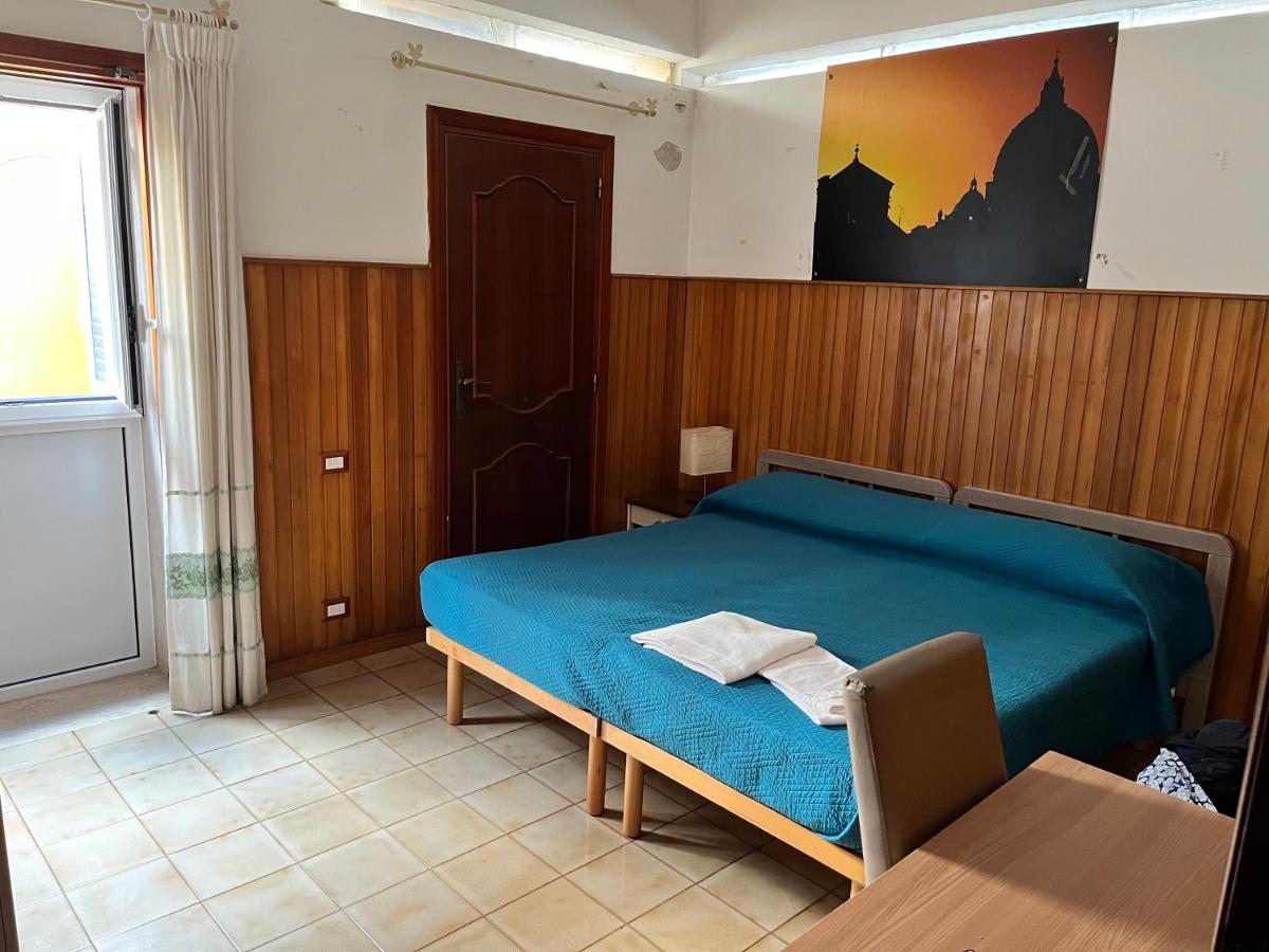 Economy Single Room