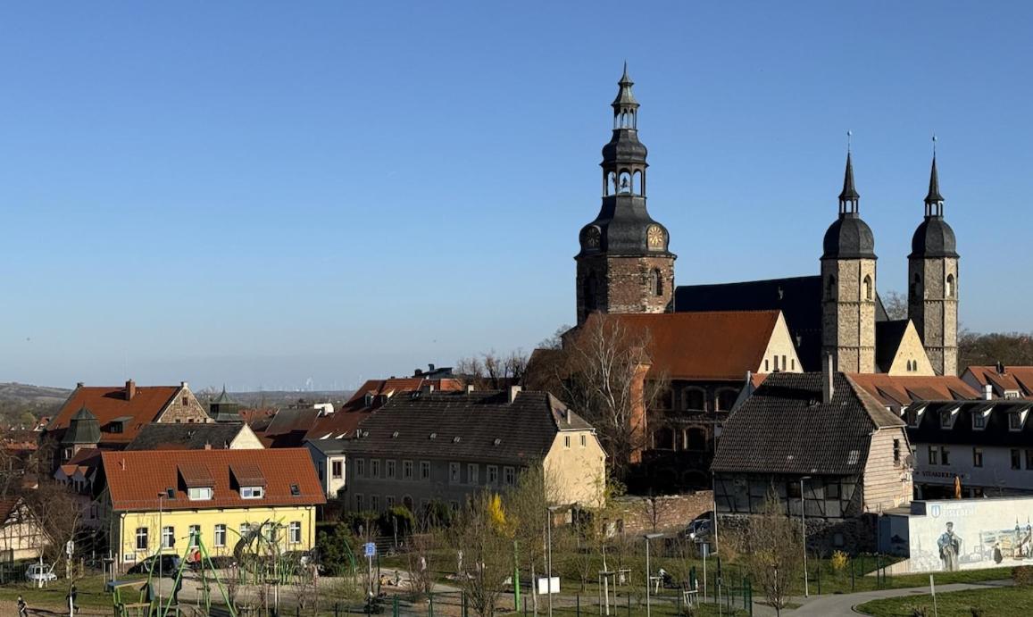 Neue hochwertige Ferienwohnungen in der Lutherstadt Eisleben - komplett ausgestattet - B&B Eisleben Lutherstadt
