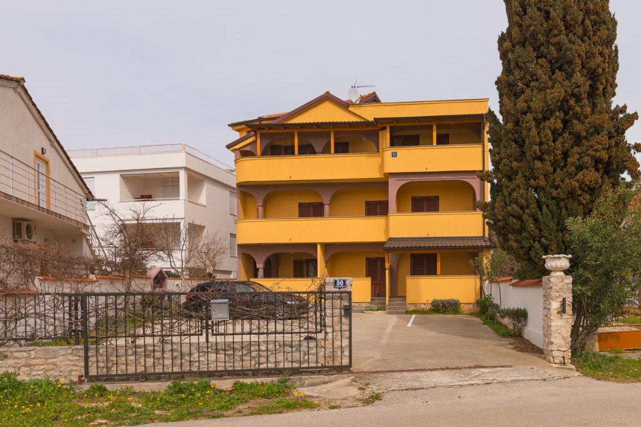Villa Neptun - Ferienwohnung Pirovac