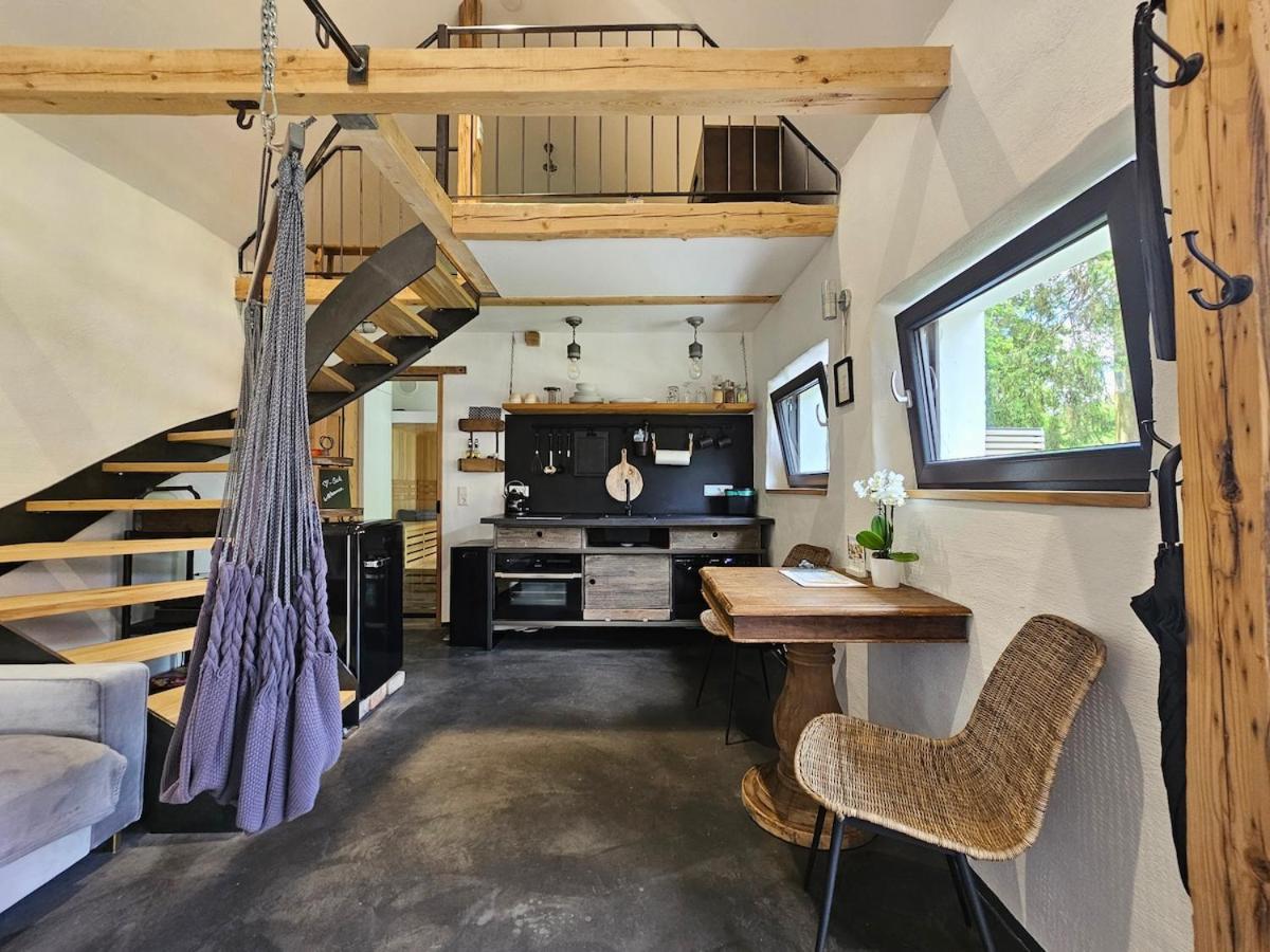Tiny House mit eigener Sauna am Waldrand in der Fränkischen Schweiz - Ferienwohnung Niederdorla