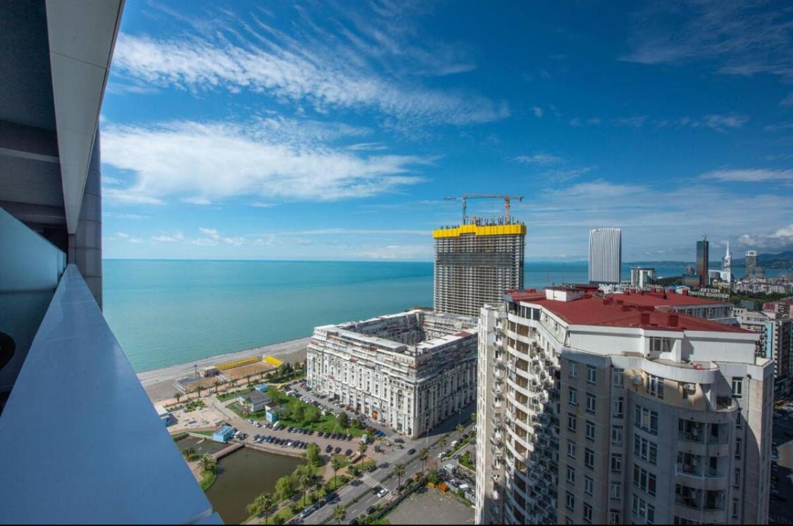 Queen Suite with Sea View