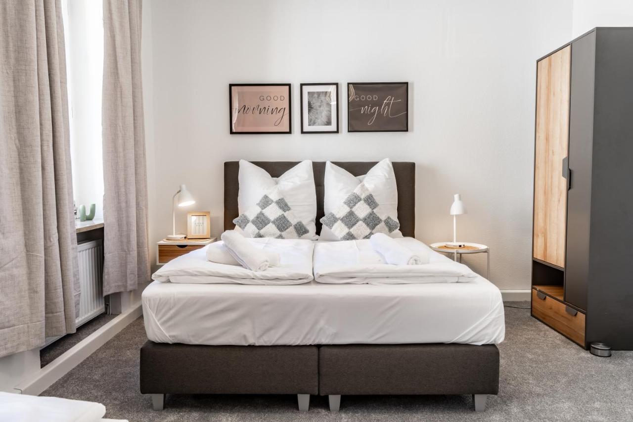 8 Gäste - Ruhige Wohnung - Zentral Coburg - kostenloser Parkplatz - B&B Coburgo