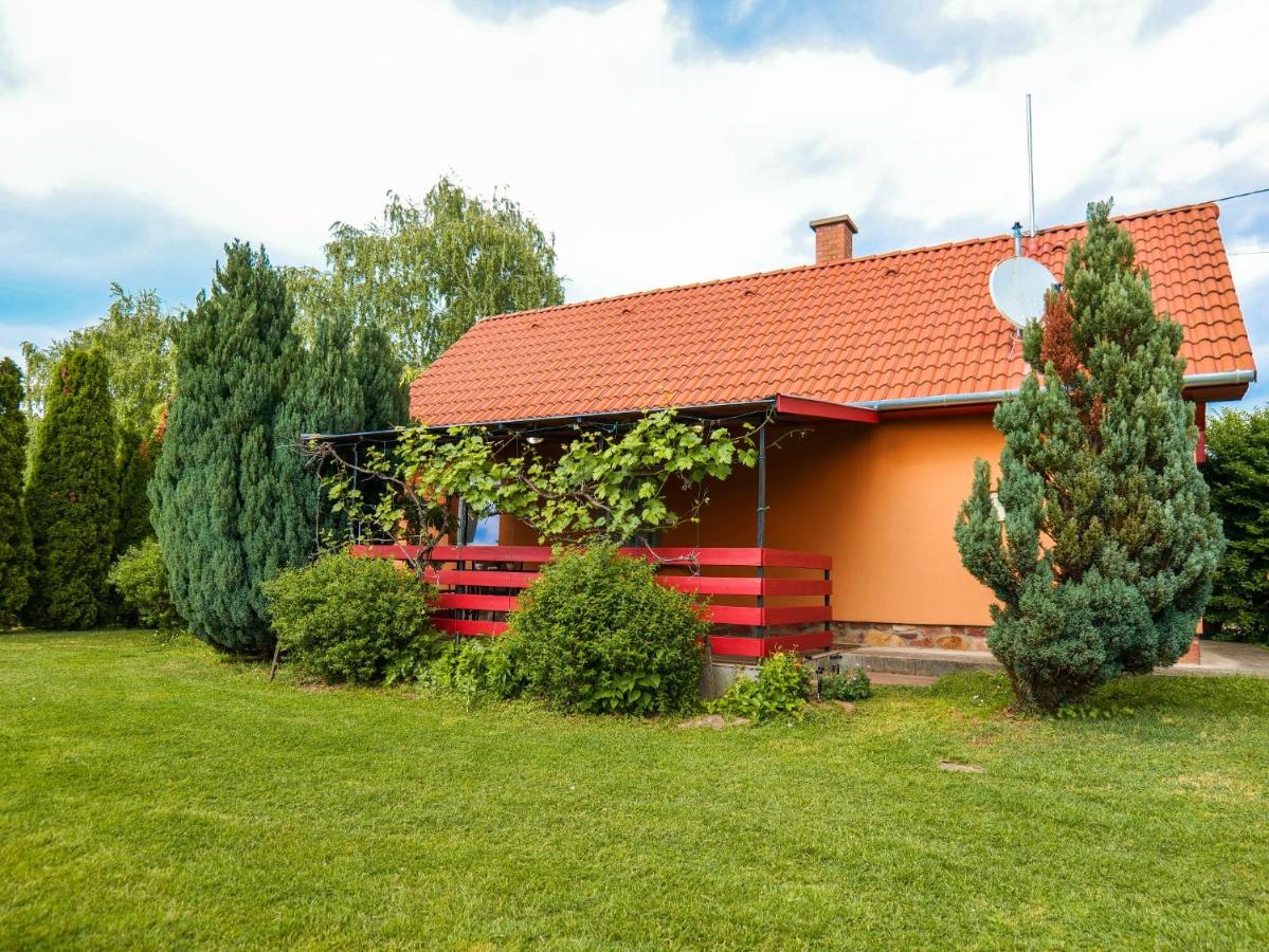 Mia Cottage - Bed and Breakfast Ordacsehi