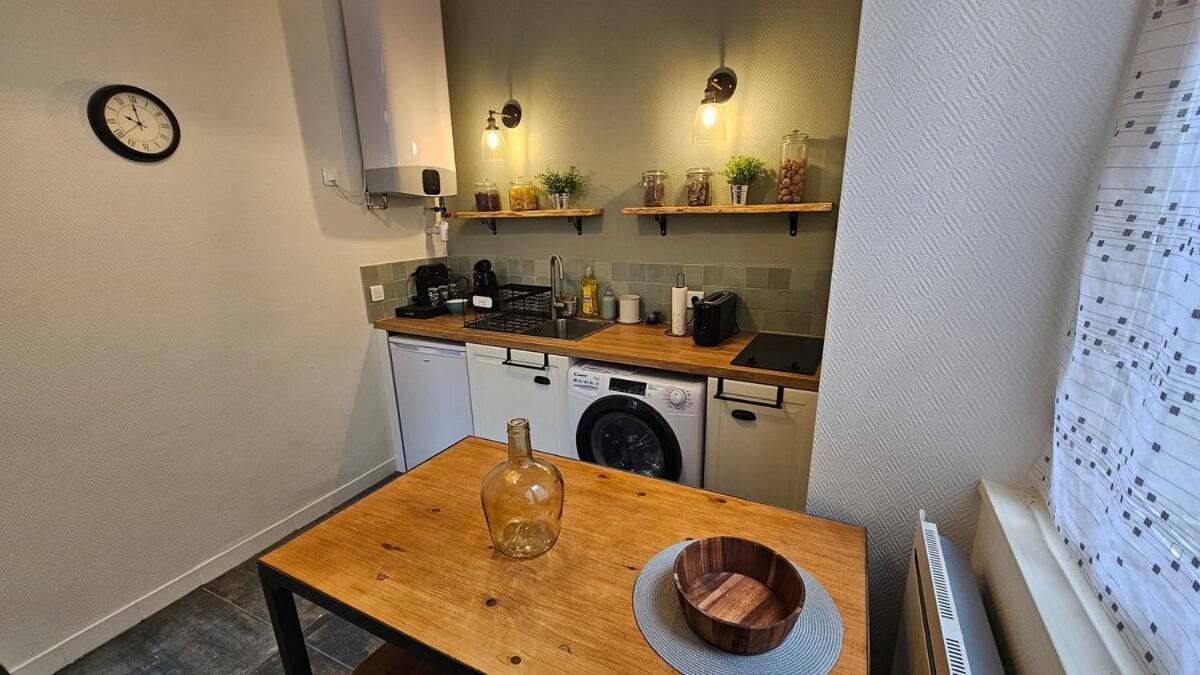 Le clos Medieval - 2 bedrooms, Wi-Fi, terrace - B&B Montluçon