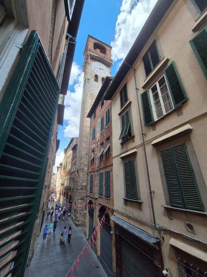The Clock Tower Apartment - B&B Lucca
