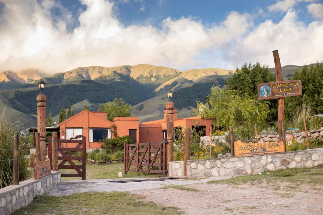 CAMINO A LA LUNA - Casas de vacaciones - B&B