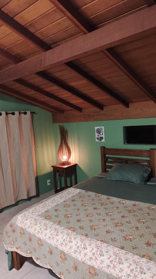 Dreibettzimmer mit Bergblick