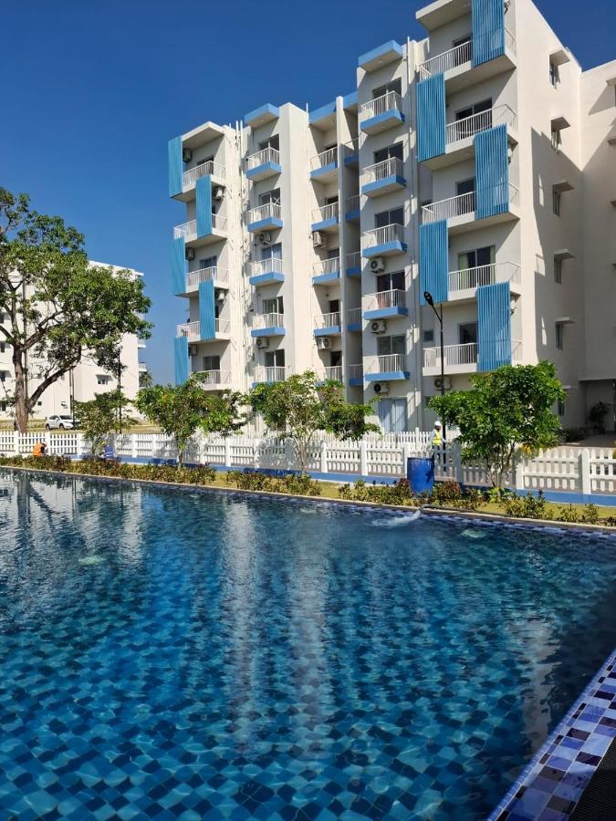 Santorini Apartments 1D F5 U8 - B&B Negombo