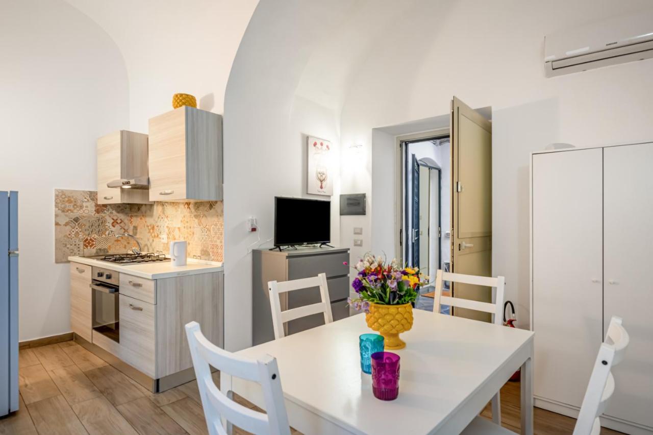 GuestHost - Storie di Lava e l'Angolo dell'Elefante Apartments