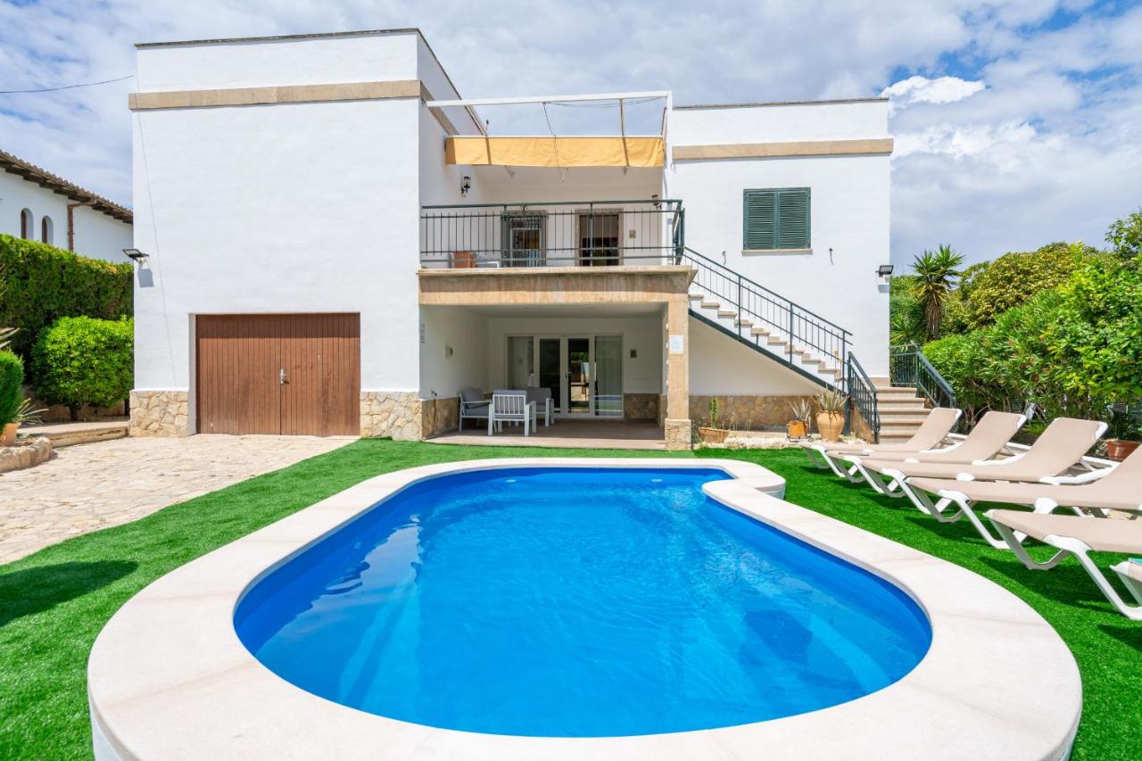 Villa Son Veri Miramar - B&B