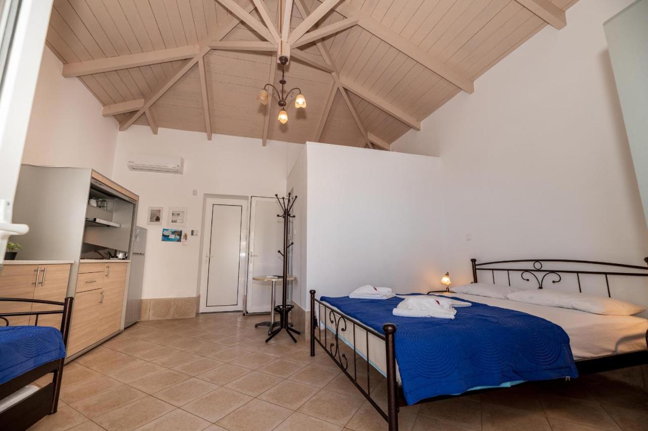Studio Apartment with Sea View
