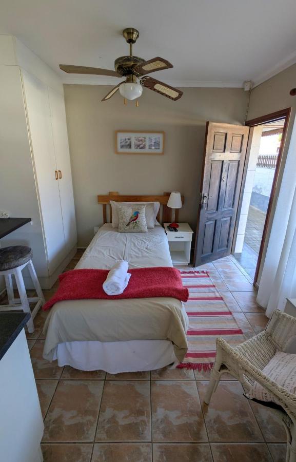 Economy Single Room
