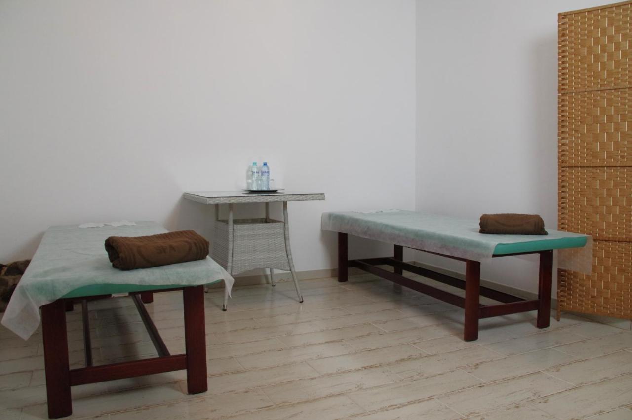 Agroturystyka w Folwarku Uradz - B&B