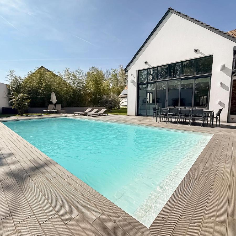 Villa haut de gamme avec Piscine, Bar et Cinéma - B&B Pierre-Levée