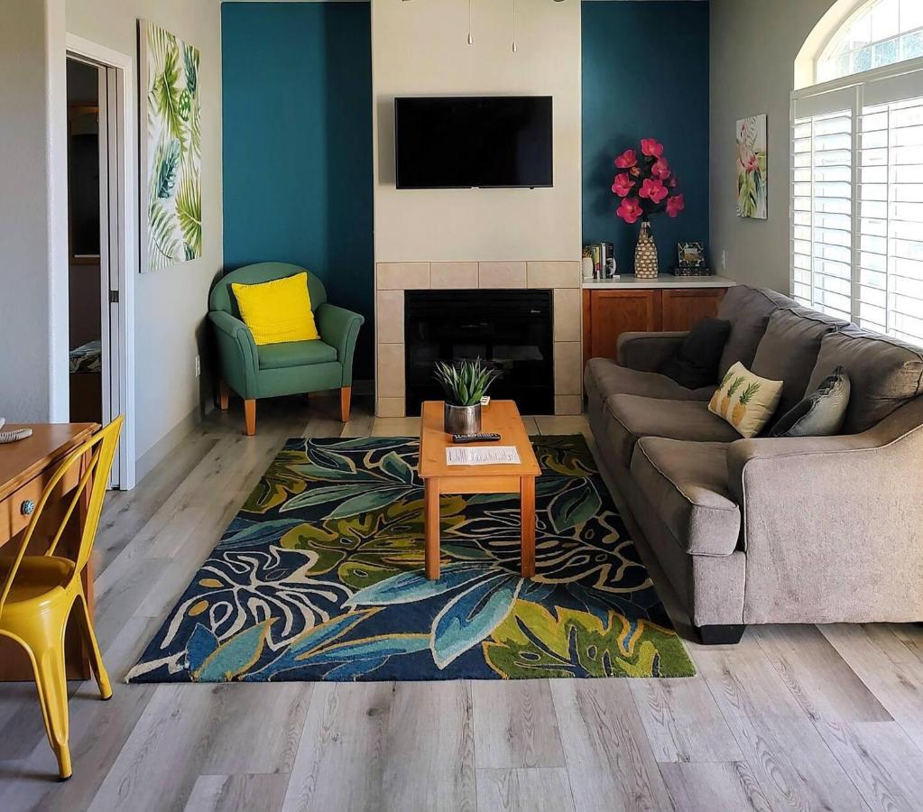 Pacific Plaza #605 - Seaside Flamingo Retreat - 1BdrmD-K-QSofa - B&B