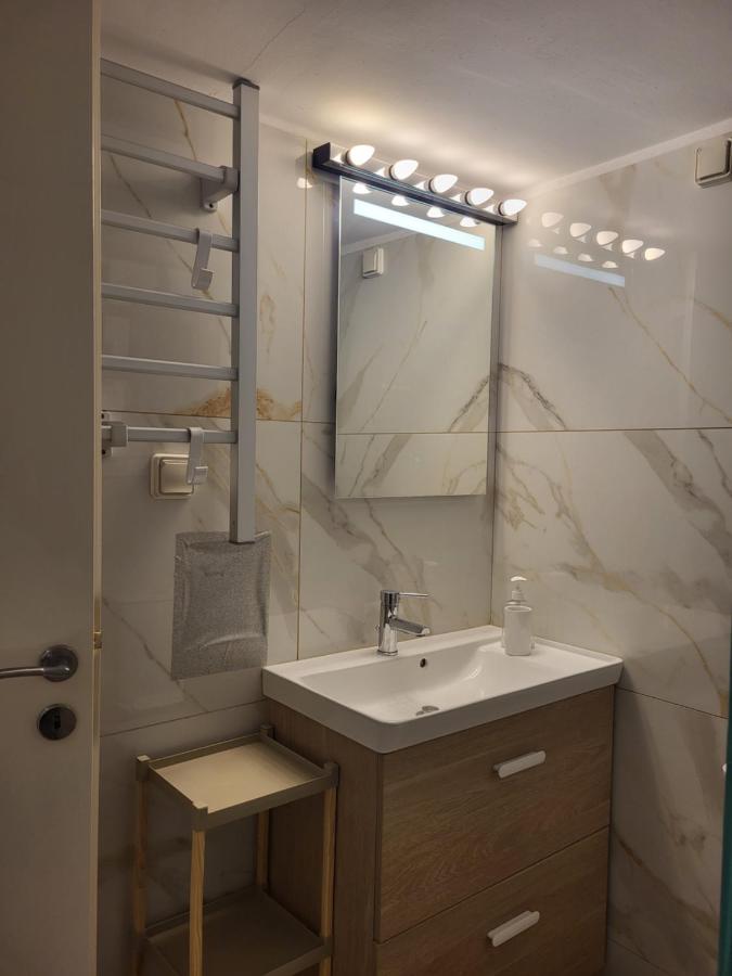 Green apartment-center of Varkiza resort - Ferienwohnung Vári
