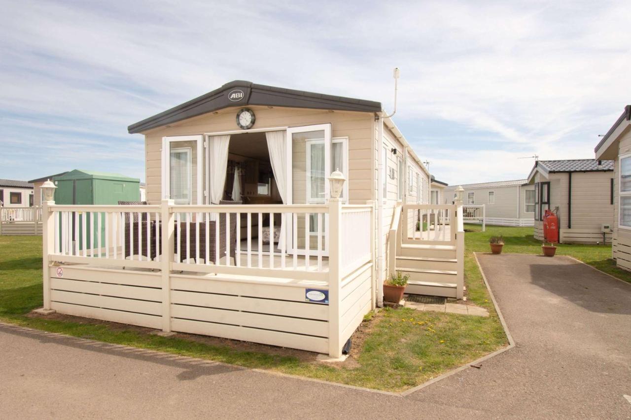 Stay By The Sea Beach Swimming Pool Arcade - B&B