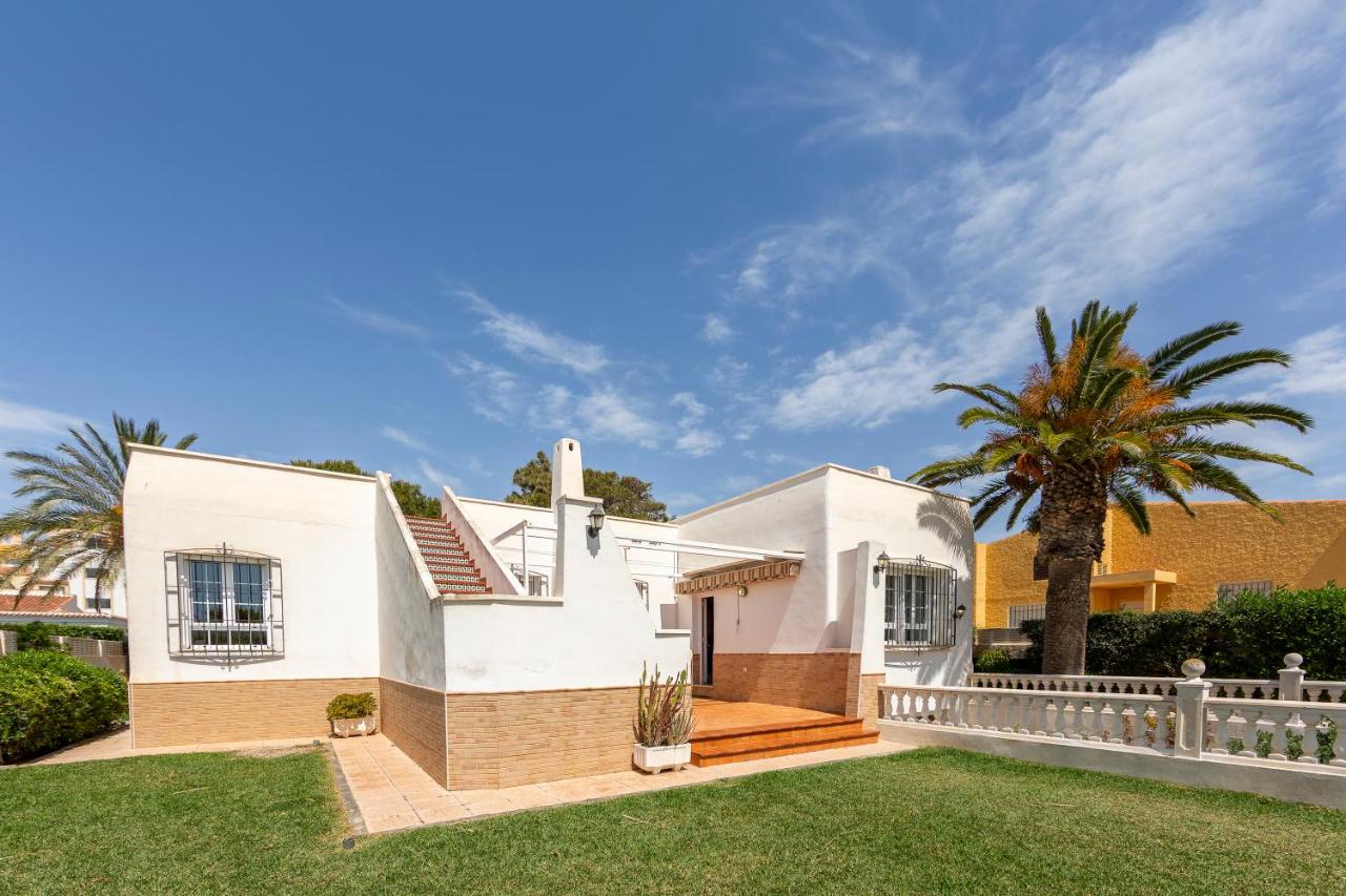 tuGuest Chalet Roquetas - Bed and Breakfast Roquetas de Mar