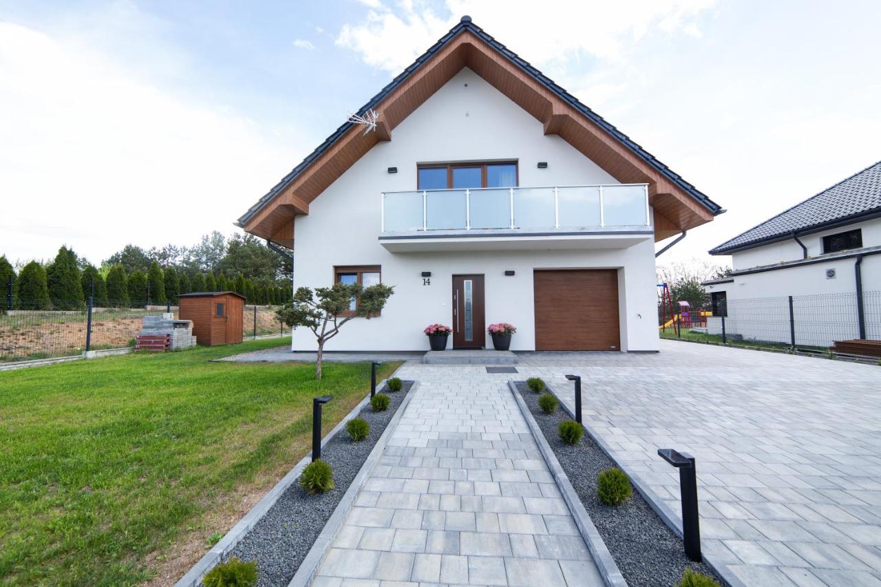 Dom nad jeziorem Głęboczek - B&B Lipnica