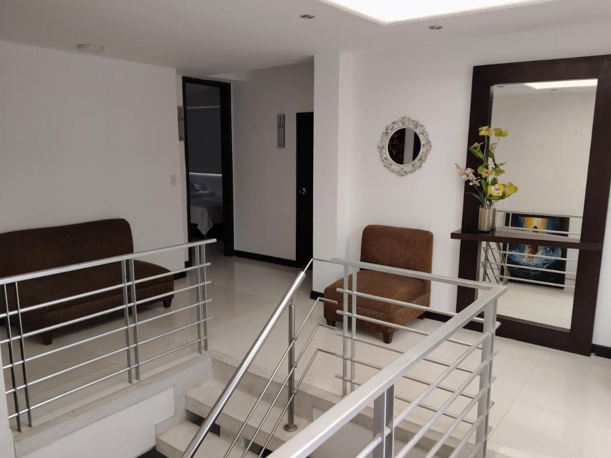 Deluxe Double Room (2 Adults + 1 Child)