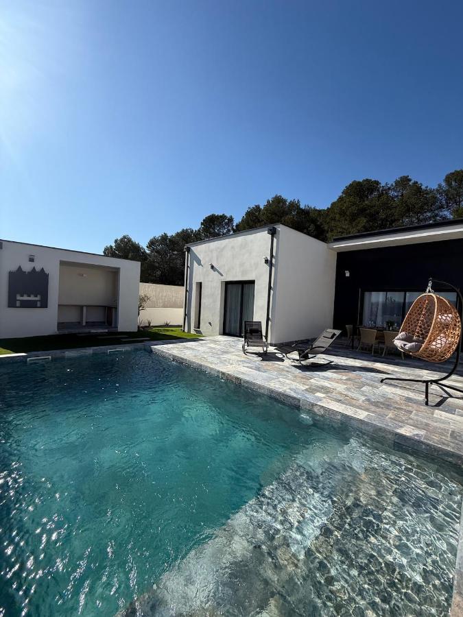 New villa 2025 Pyrenees View, Pool & Comfort - B&B