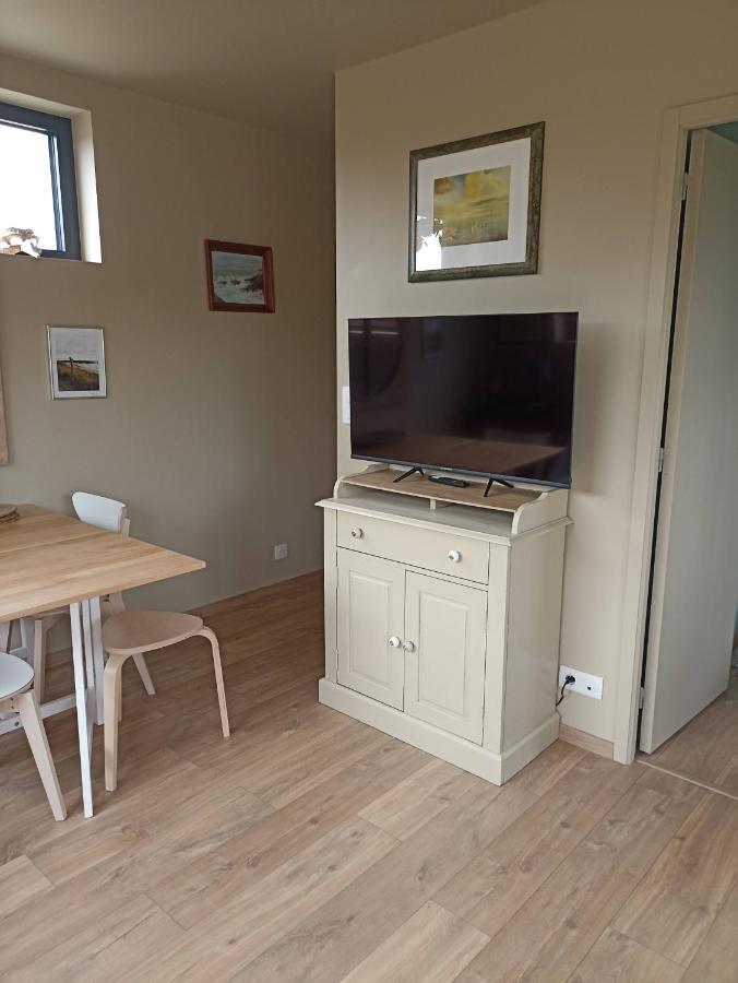 Le petit Préau 10 min plages - B&B Catteville