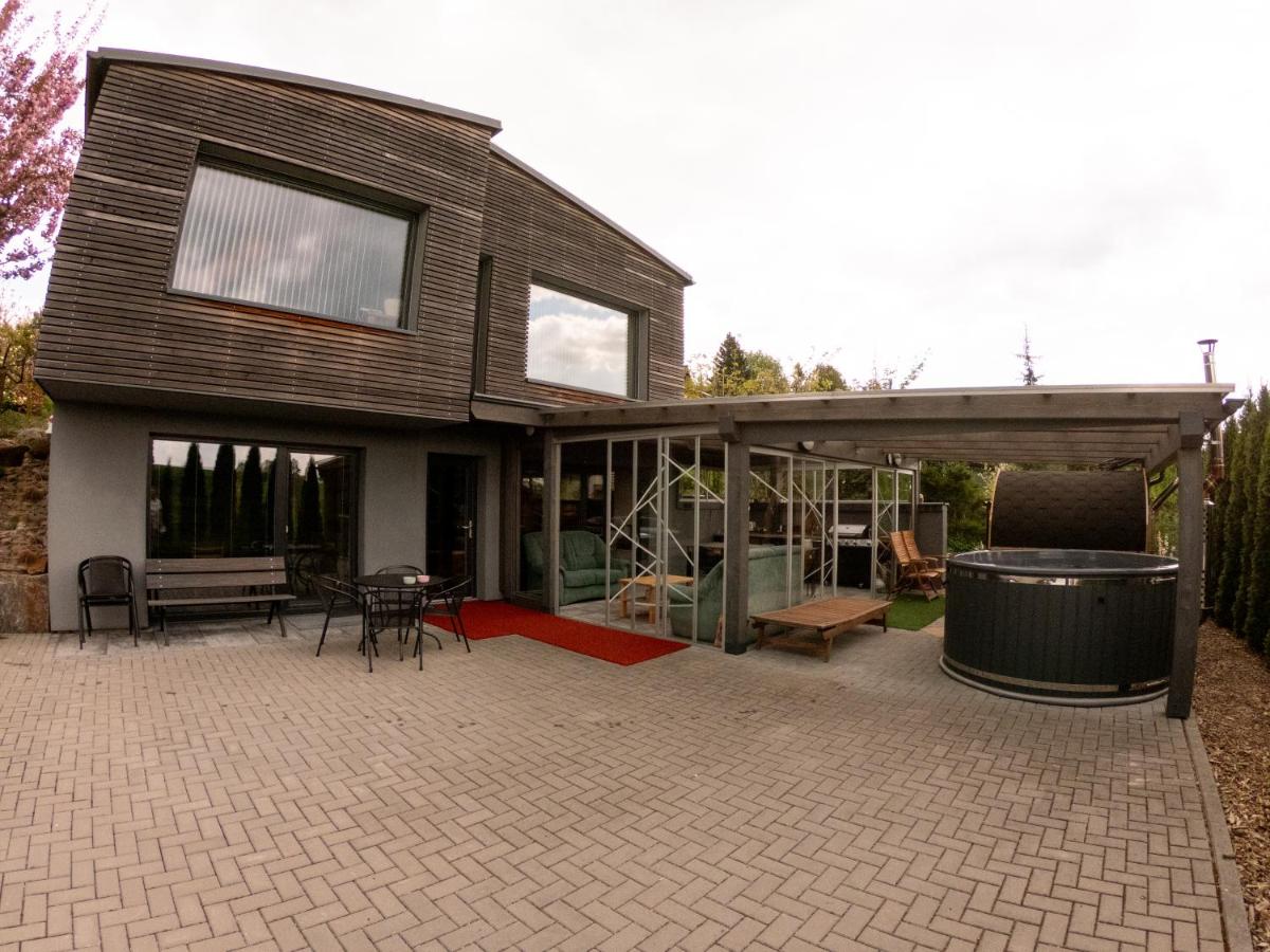 Apartmán U Holoubka - Bed and Breakfast Nové Město na Moravě