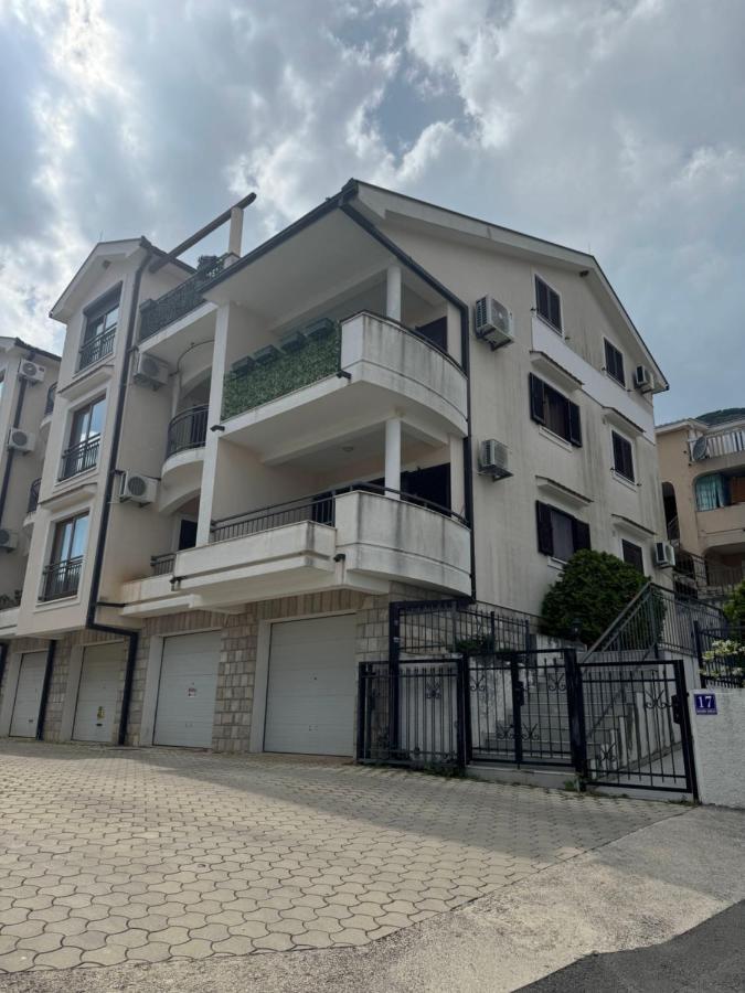 Emerald hills apartment - B&B Baošići