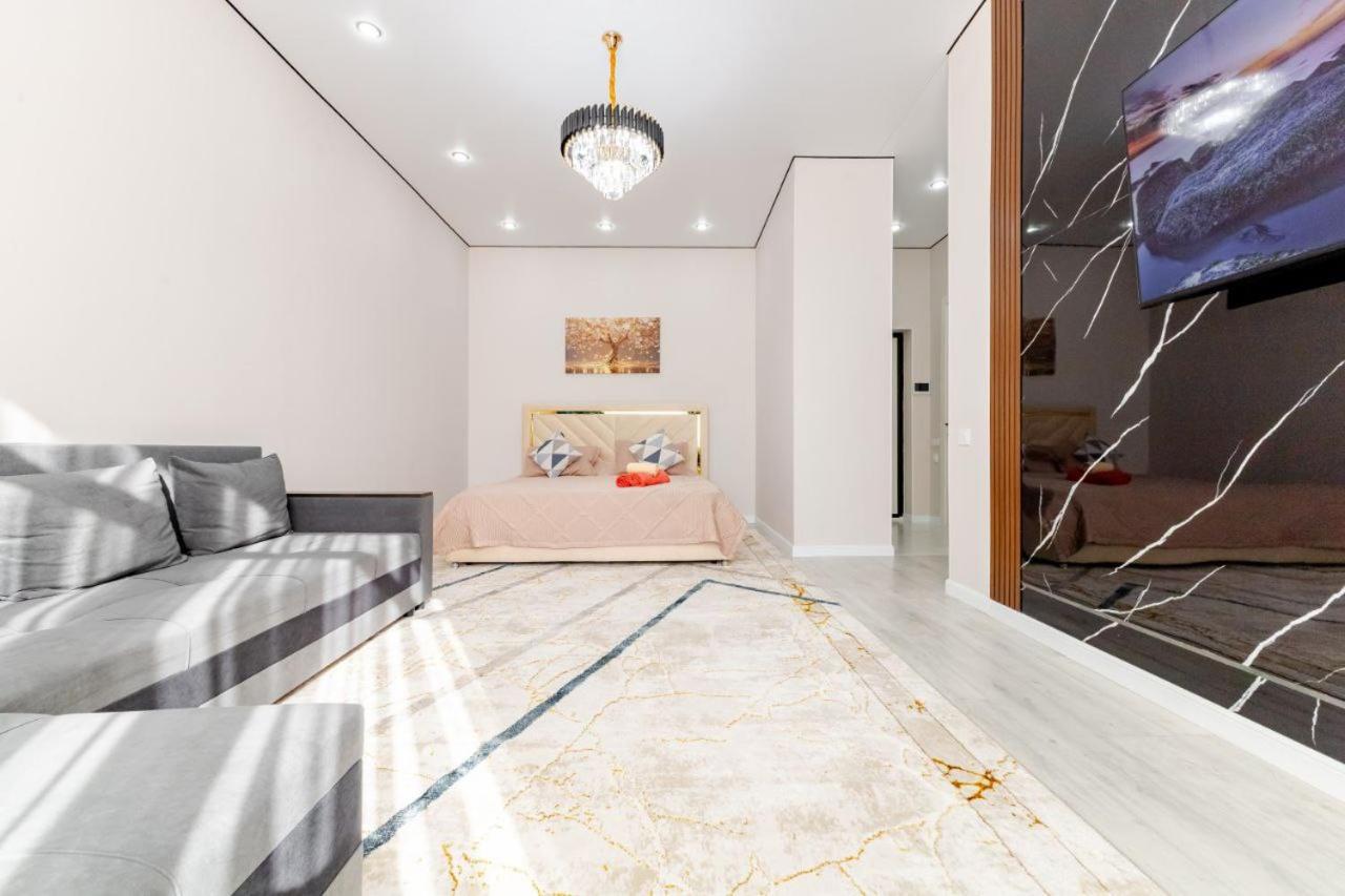 Дизайнерские апартаменты рядом с Астана Ареной и Ботанический сад - Chambres d'hôtes Astana
